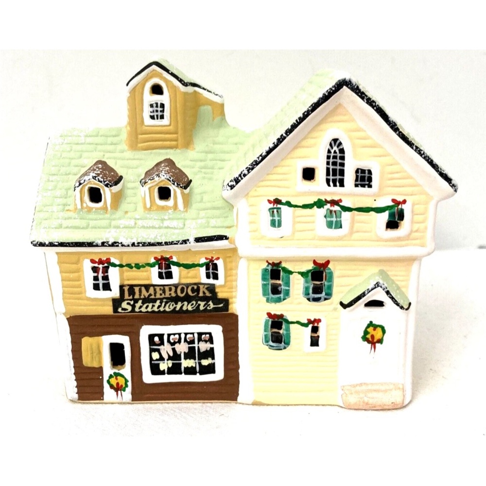 Vintage Silvestri Ceramic Christmas Village House Limerock Stationers‎